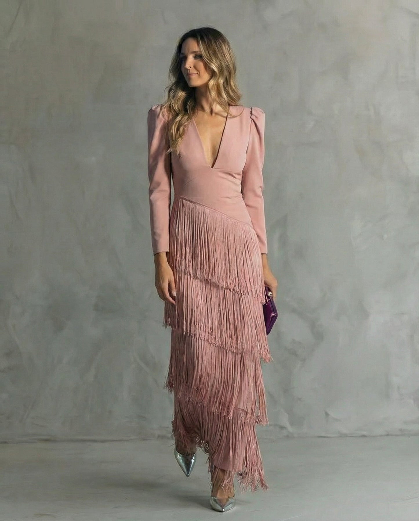 Violeta | Vestido elegante con mangas de flecos