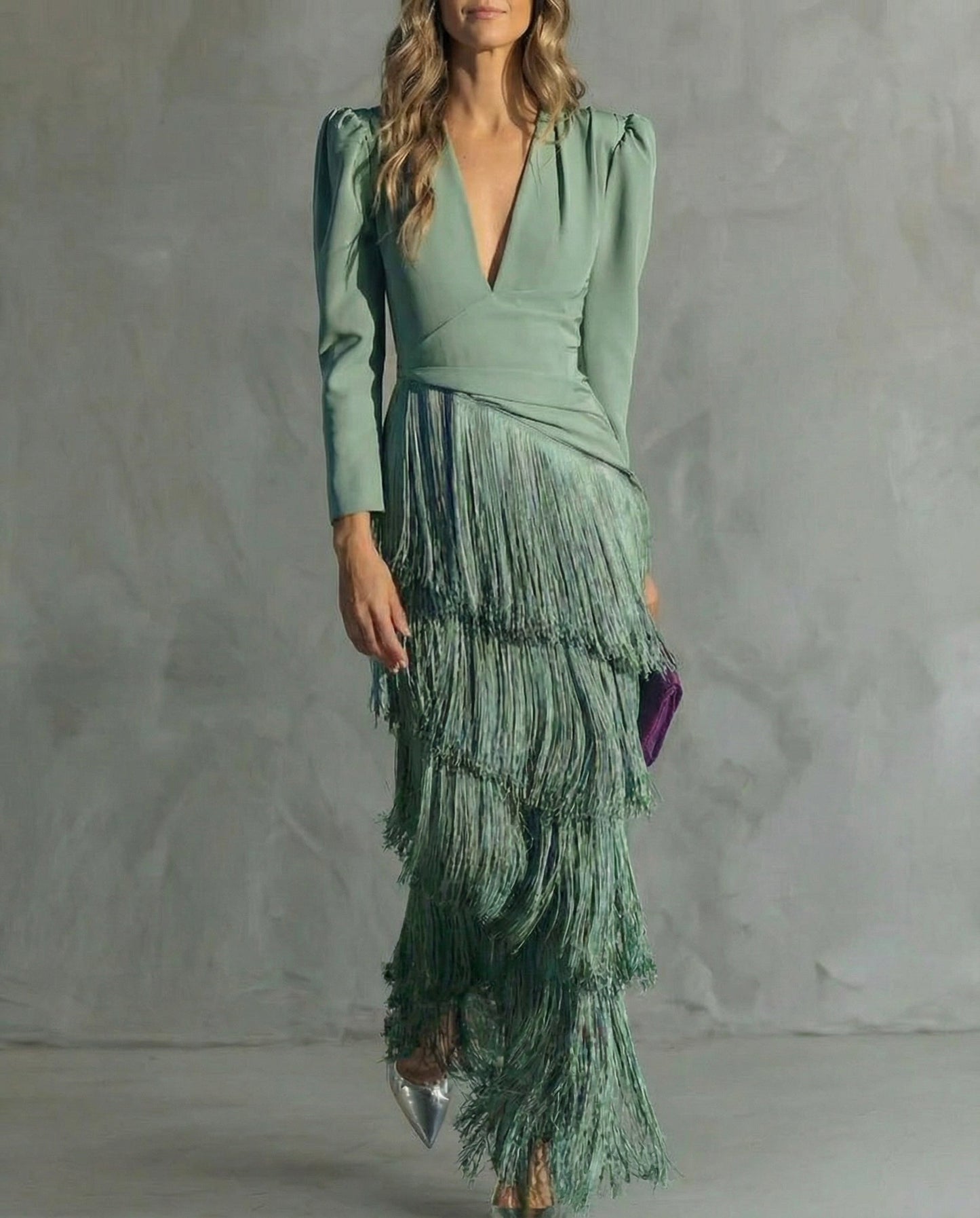 Violeta | Vestido elegante con mangas de flecos